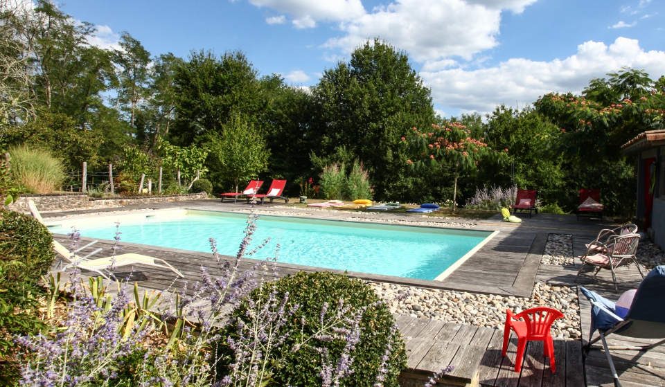 Loft de luxe - design -Gîte - Chambre-d'hôte - Périgord - écogite -piscine-chauffée